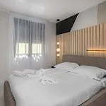 2 Bedroom Awesome In 아파트 *