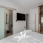2 Bedroom Awesome In * 노비비노돌스키